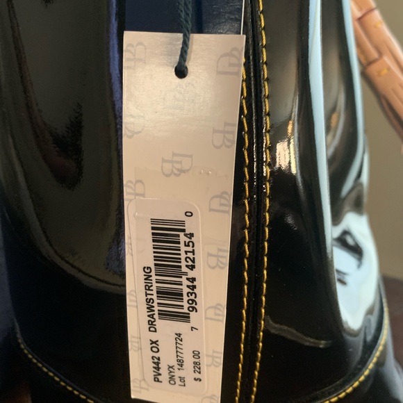 NWT Dooney & Bourke black patent leather bucket drawstring bag. - Picture 5 of 7